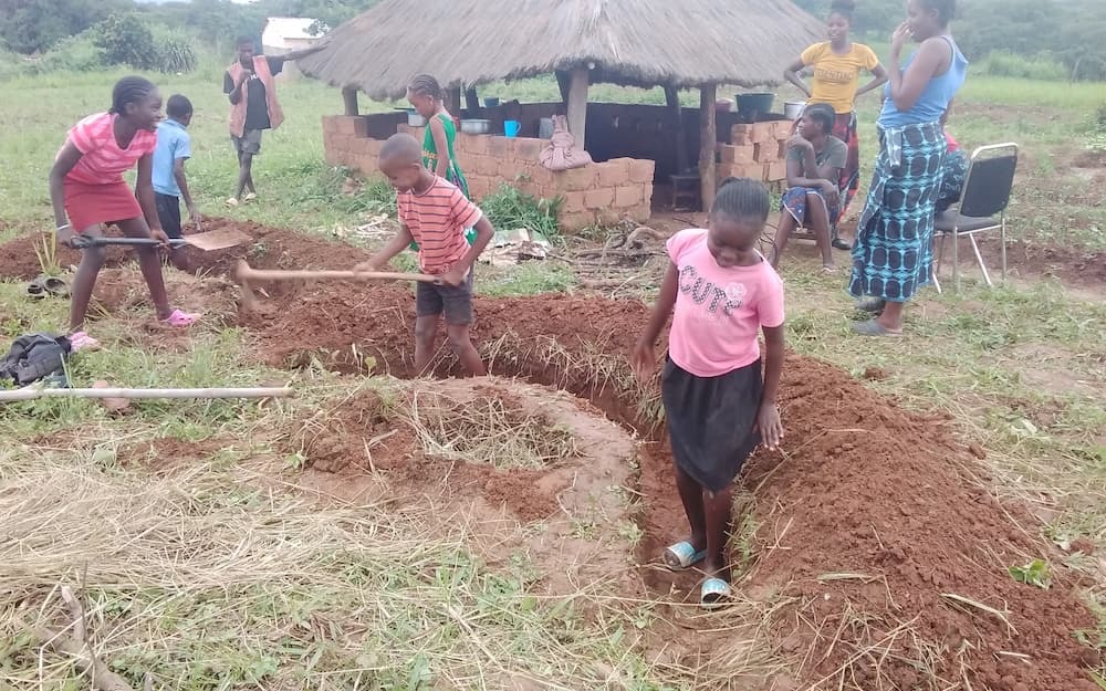 Children in half moon